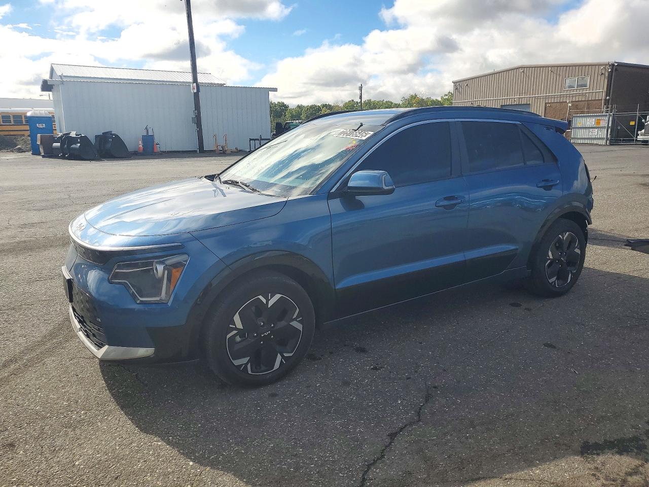 2024 KIA NIRO Wind — Front 3/4