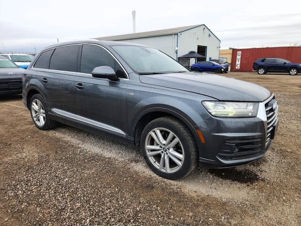 2017 AUDI Q7 S Line quattro Technik — Passenger 3/4