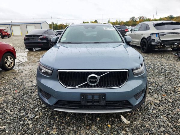 2020 VOLVO XC40 Momentum — DIRF