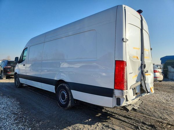 2024 MERCEDES-BENZ SPRINTER 2