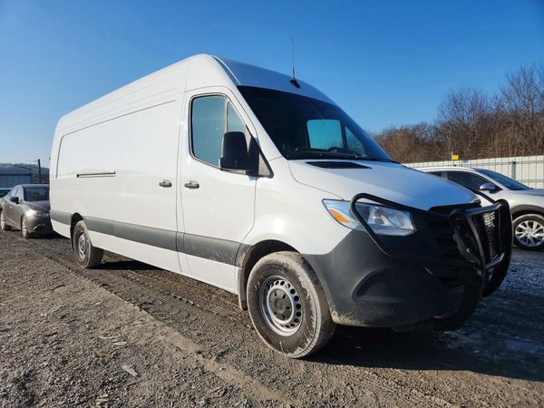 2024 MERCEDES-BENZ SPRINTER 2