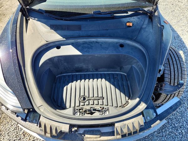 2021 TESLA MODEL 3 — Engine bay