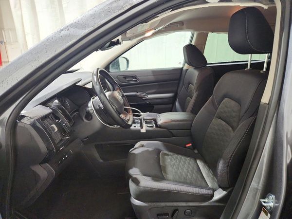 2026 NISSAN PATHFINDER SV — DENT