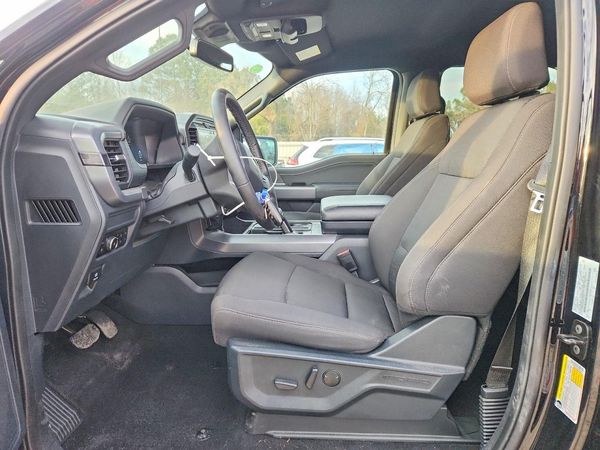 2025 FORD F150