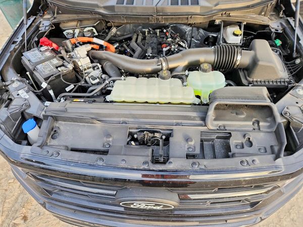 2025 FORD F150