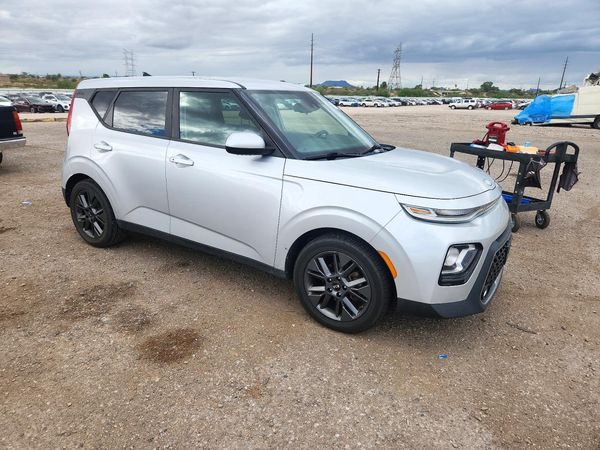 2020 KIA SOUL EX — Passenger 3/4