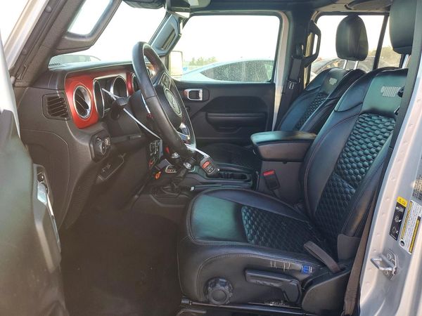2023 JEEP WRANGLER — DENT