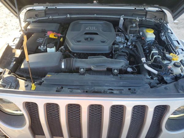 2023 JEEP WRANGLER — Engine bay