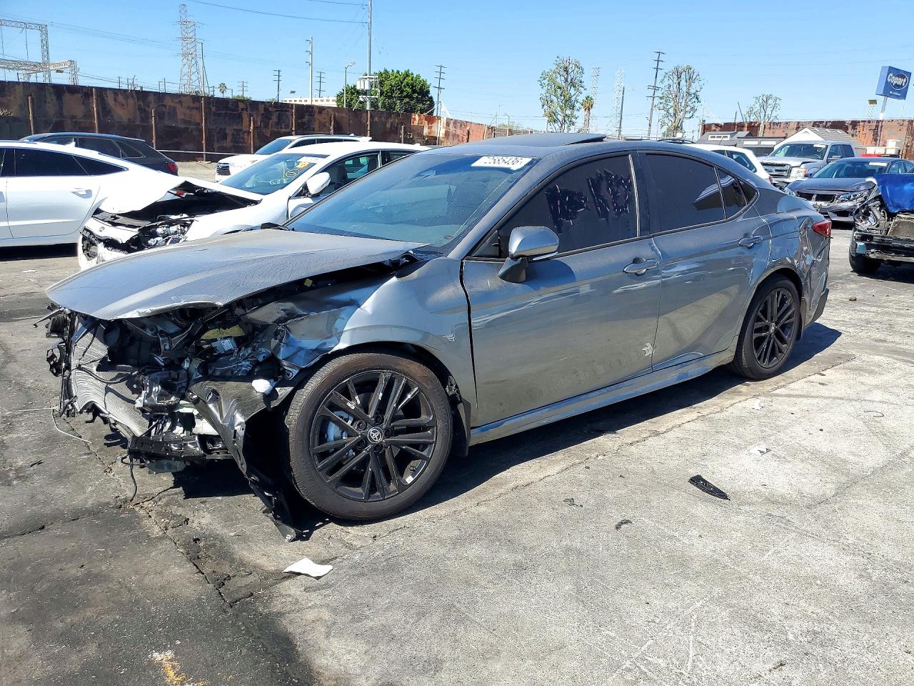 2026 TOYOTA CAMRY — Front 3/4