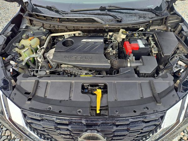 2023 NISSAN ROGUE SV — Engine bay