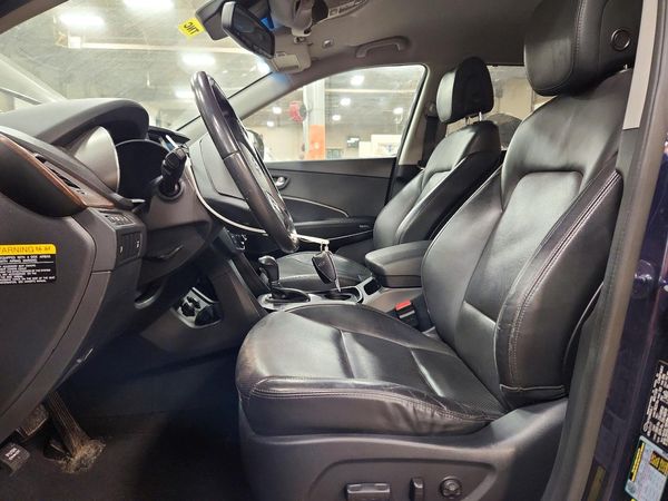 2018 HYUNDAI SANTA FE SE Premium pkg — DENT