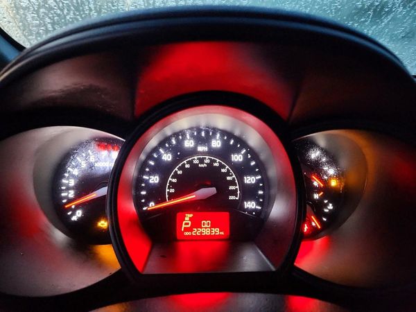 2014 KIA RIO 1.6 AT LX STD/Power — ODOM