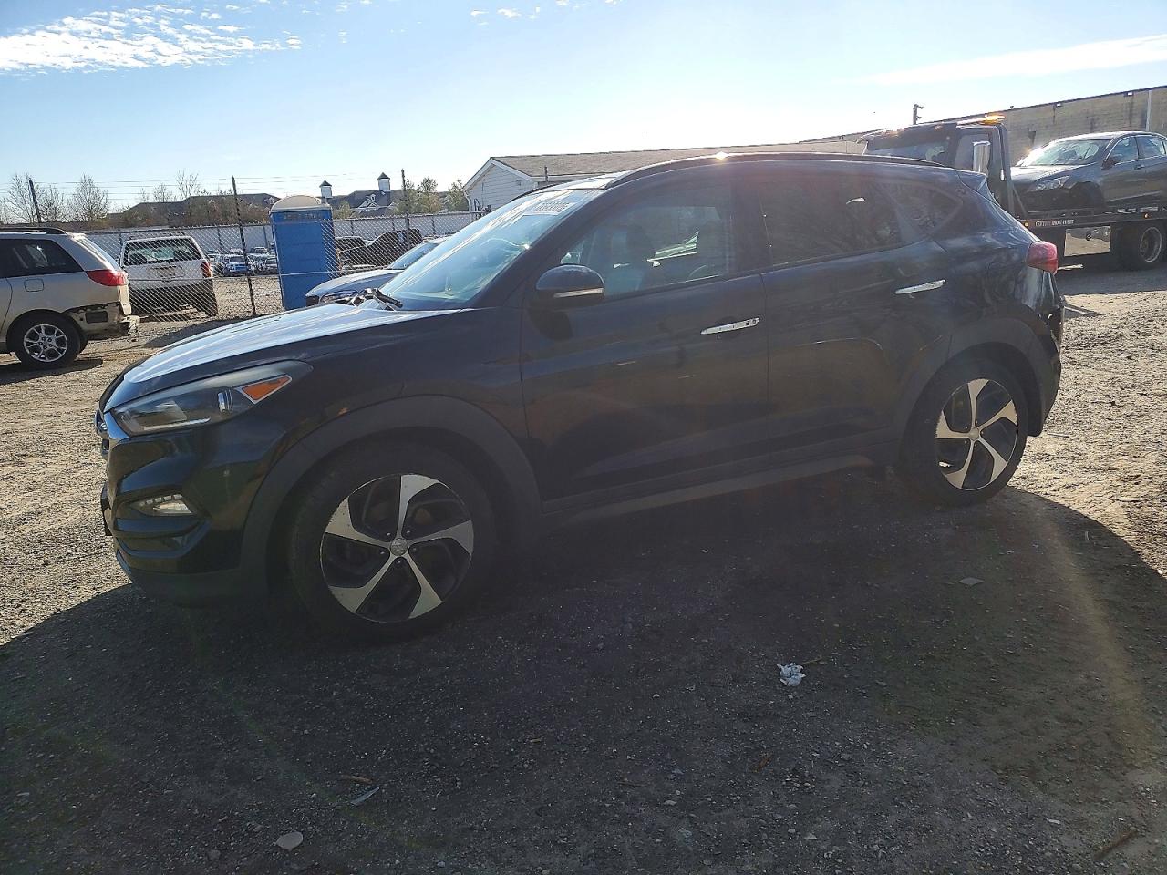 2016 HYUNDAI TUCSON