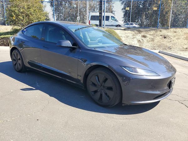 2024 TESLA MODEL 3 — Passenger 3/4
