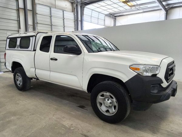 2021 TOYOTA TACOMA SR5 — Passenger 3/4