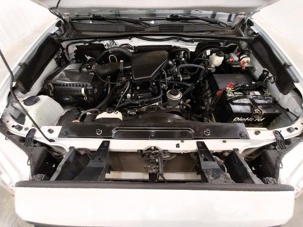 2021 TOYOTA TACOMA SR5 — Engine bay