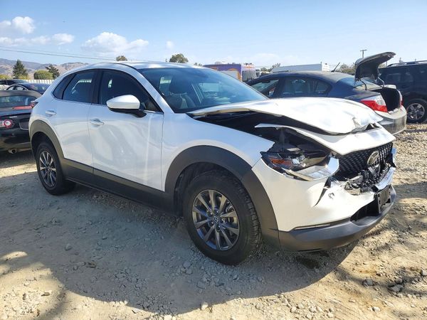 2020 MAZDA CX-30 Base — Passenger 3/4