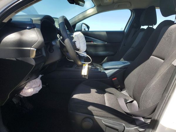 2020 MAZDA CX-30 Base — DENT