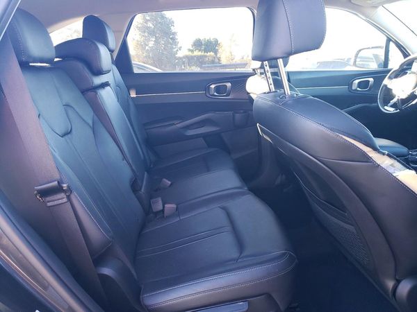 2022 KIA SORENTO