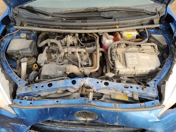 2012 TOYOTA PRIUS — Engine bay