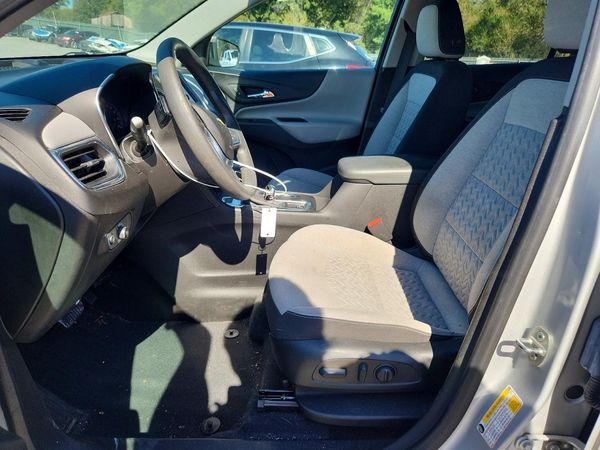 2022 CHEVROLET EQUINOX LS — DENT