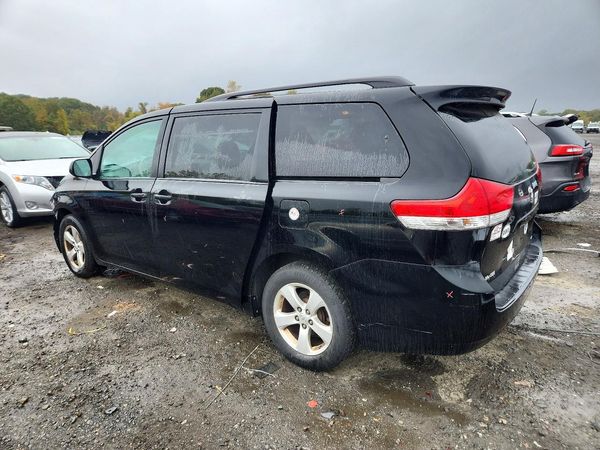 2013 TOYOTA SIENNA — DSRA