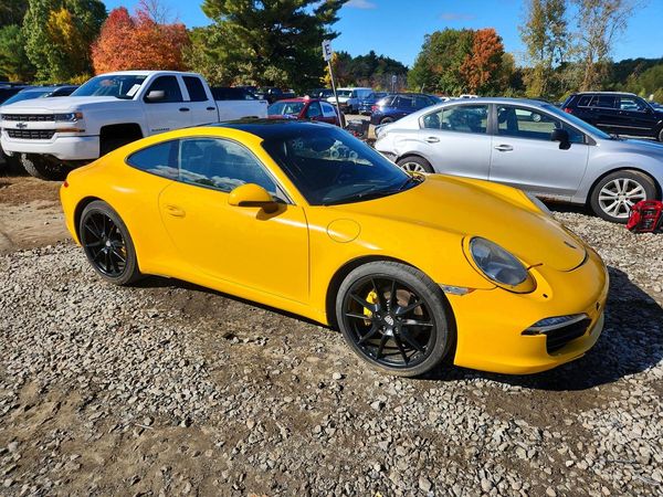 2015 PORSCHE 911 — Passenger 3/4