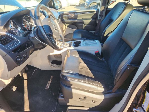 2017 DODGE GRAND CARAVAN SXT — DENT