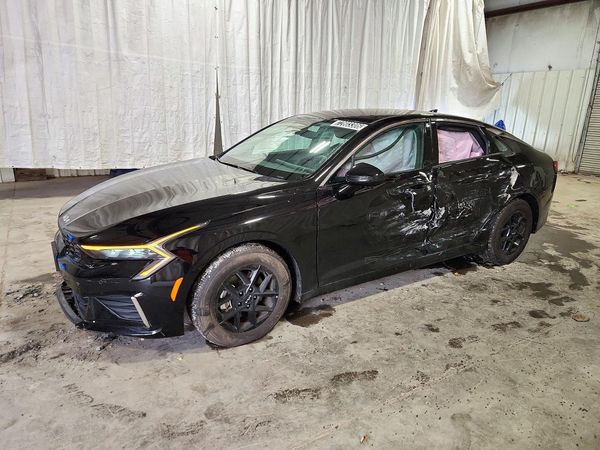 2026 KIA K5 LXS — Front 3/4