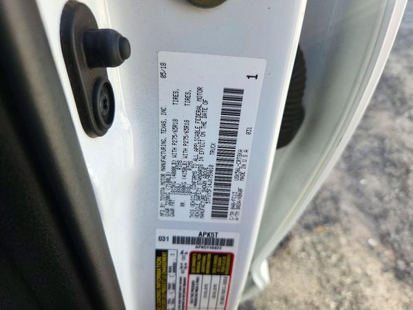 2018 TOYOTA TUNDRA SR/SR5 — VINS