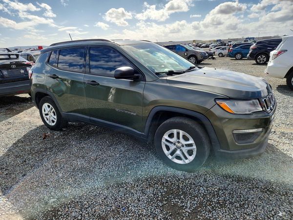 2018 JEEP COMPASS Sport — Passenger 3/4