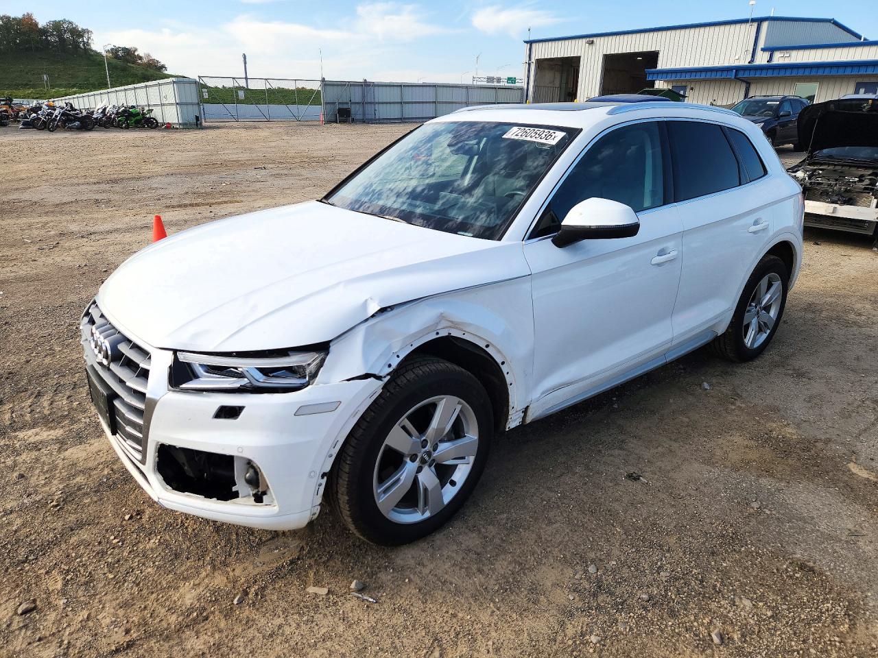 2019 AUDI Q5 quattro Prestige — Front 3/4