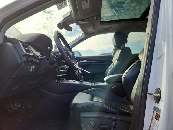 2019 AUDI Q5 quattro Prestige — DENT