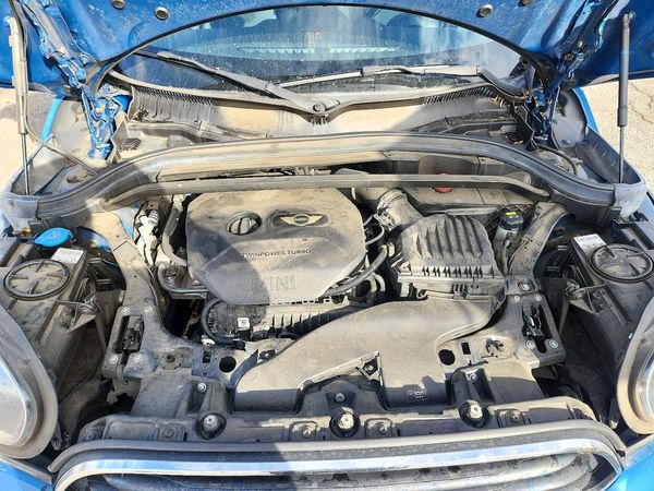 2018 MINI COOPER — Engine bay