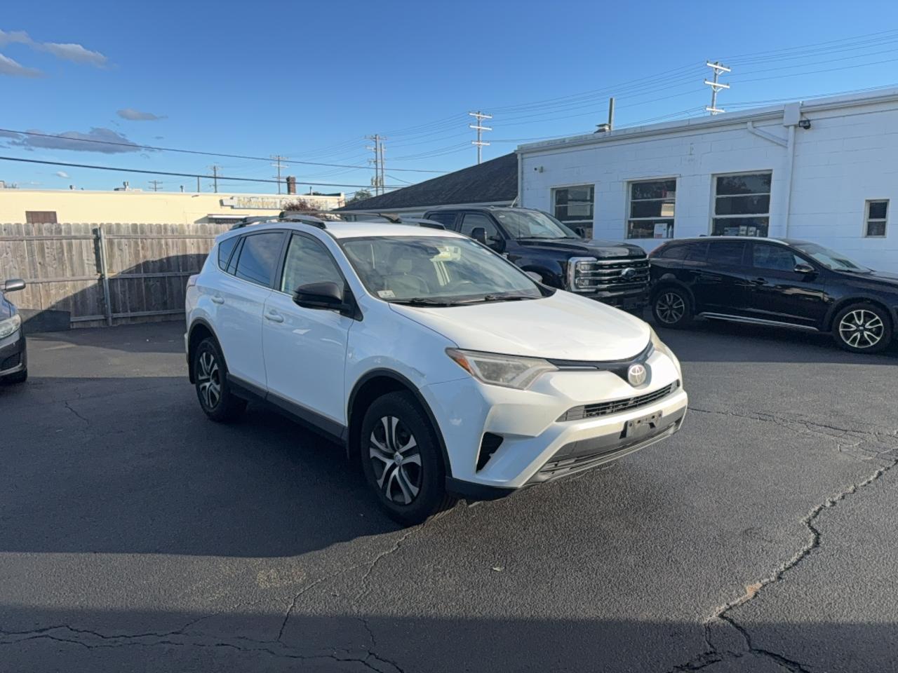 2017 TOYOTA RAV4 LE