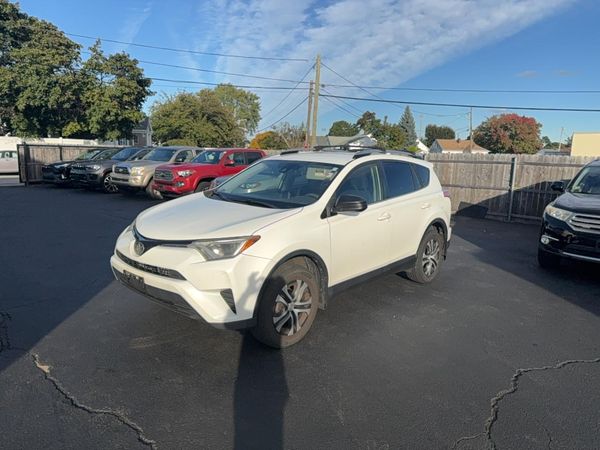 2017 TOYOTA RAV4 LE