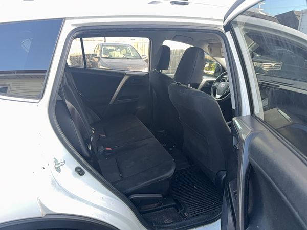 2017 TOYOTA RAV4 LE