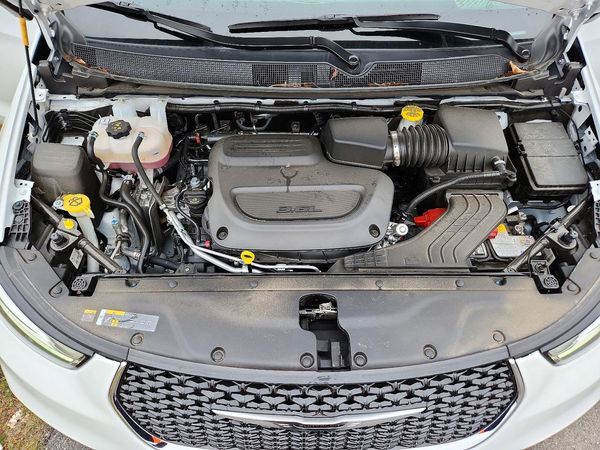 2026 CHRYSLER PACIFICA Select — Engine bay
