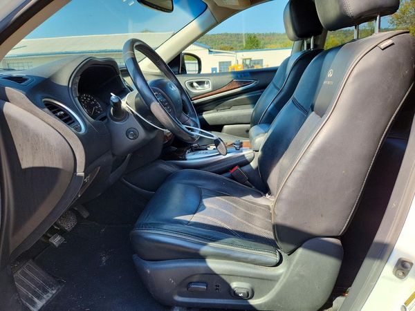2014 INFINITI QX60 — DENT