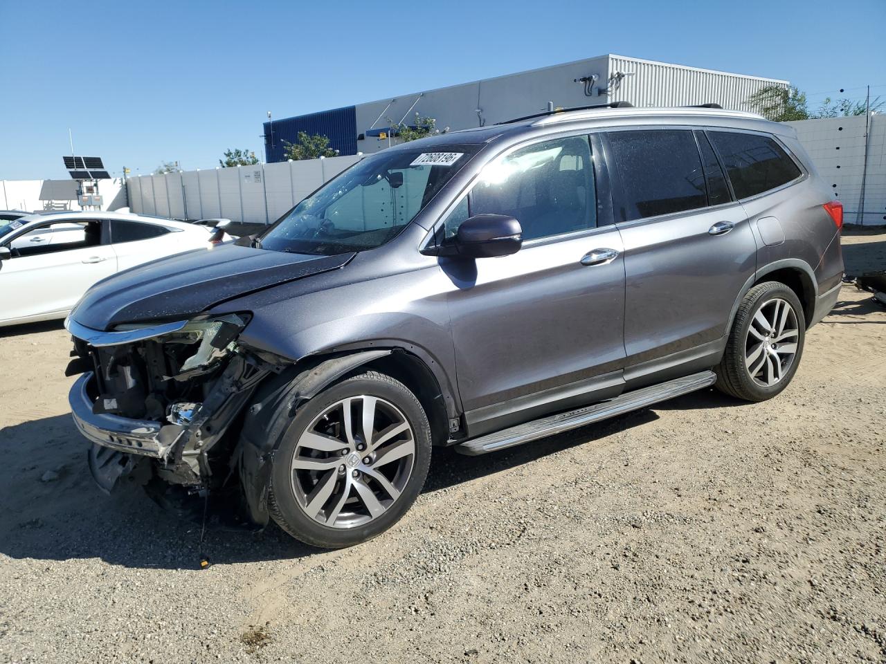 2016 HONDA PILOT TOURING — Front 3/4