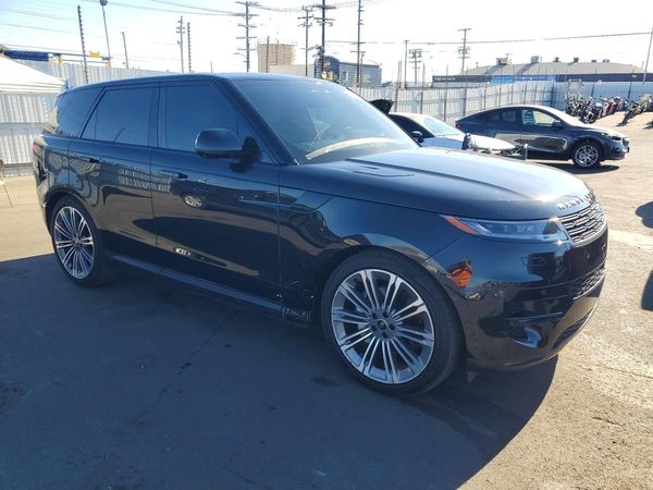 2024 LAND ROVER RANGE ROVER SPORT P360 SE — Passenger 3/4