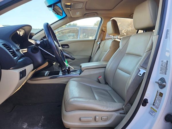 2013 ACURA RDX — DENT