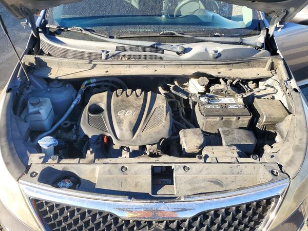 2015 KIA SPORTAGE GL - Middle-low — Engine bay