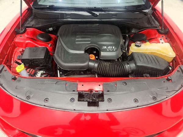2022 DODGE CHARGER SXT — Engine bay