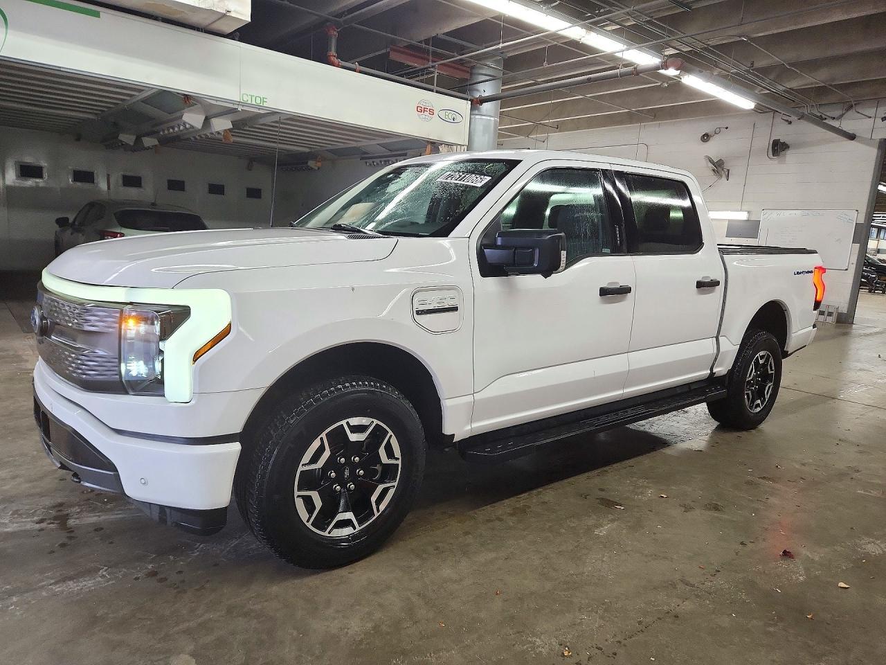 2022 FORD F150 SuperCrew — Front 3/4