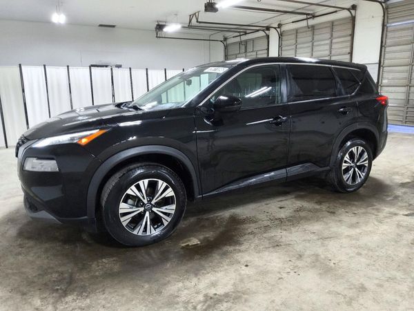 2022 NISSAN ROGUE SV — Front 3/4