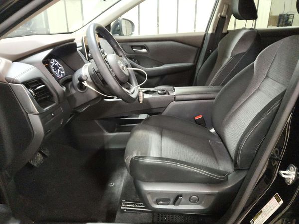 2022 NISSAN ROGUE SV — DENT
