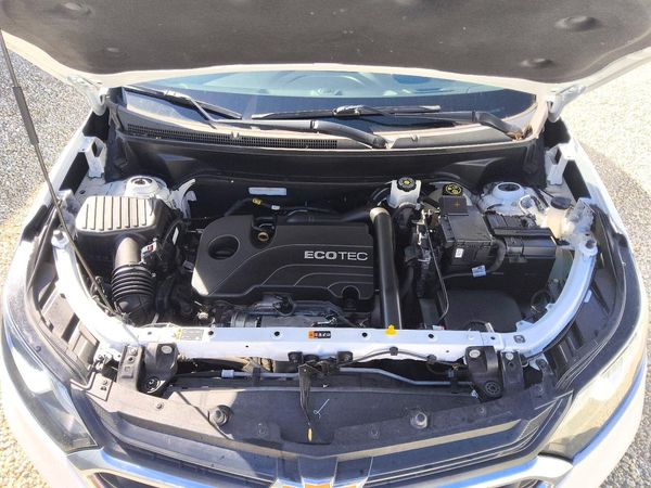 2020 CHEVROLET EQUINOX LS — Engine bay
