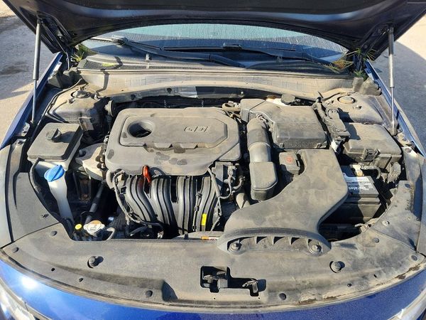 2016 KIA OPTIMA GL — Engine bay