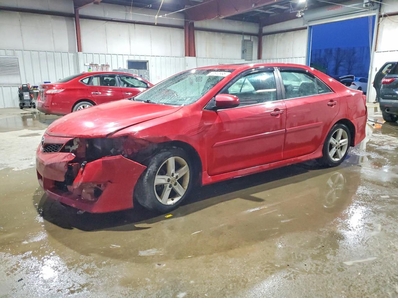 2013 TOYOTA CAMRY